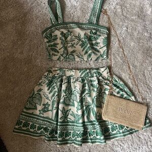 Green and White Floral Two-Piece Set: (bag not included)